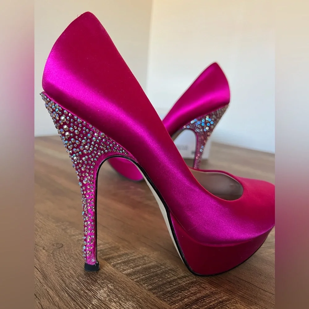 Steve Madden Fuschia Rhinestone Heeled Platform Pumps - Picture 2 of 14
